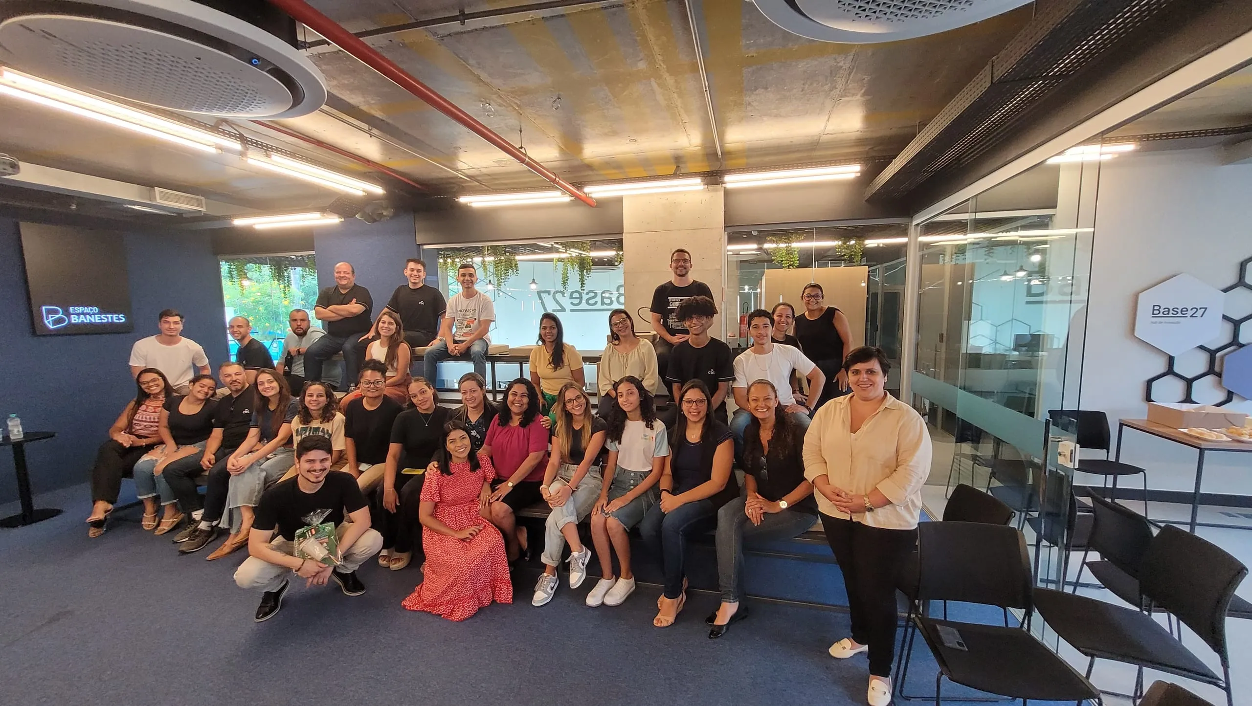 Turma de educação financeira da CBL com Davi Mathielo